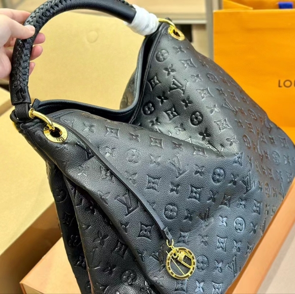 <AUTHENTIC>Louis Vuitton bag - Picture 1 of 9